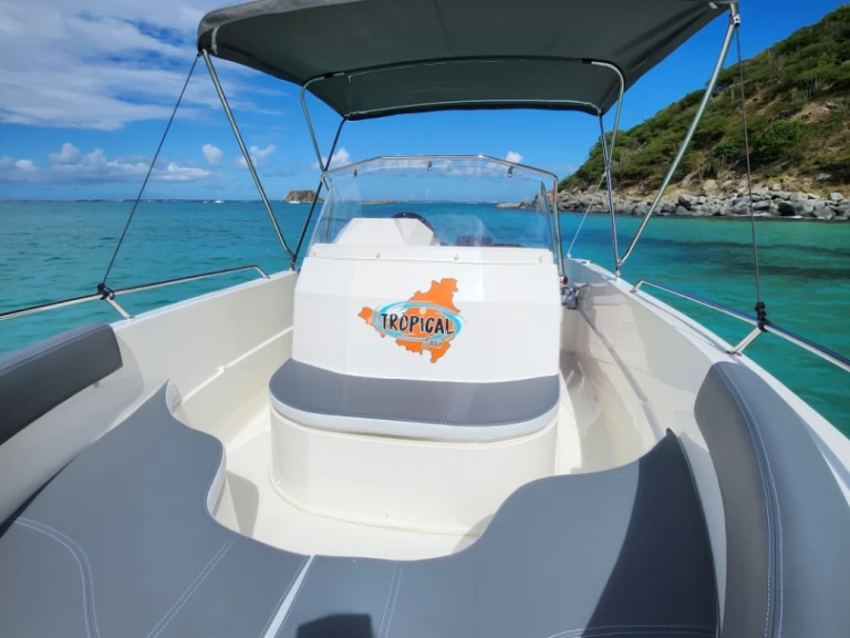 Pronájem lodi Pacific Craft Pacific Craft 625 Open v Marigot na Samboatu