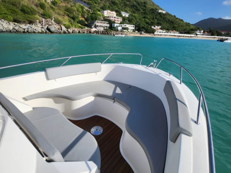 Pacific Craft Pacific Craft 670 Open jednotlivci a charterové společnosti v Marigot