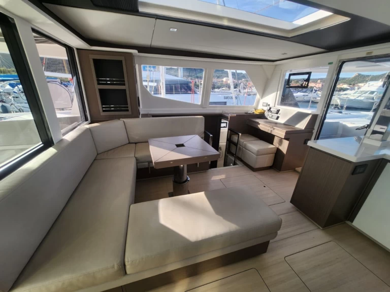 Pronájem Katamarán v Cannigione -Leopard Catamarans / Robertson & Caine Leopard 45