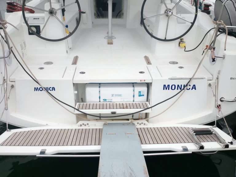 Plachetnice k pronájmu v Cannigione za nejlepší cenu