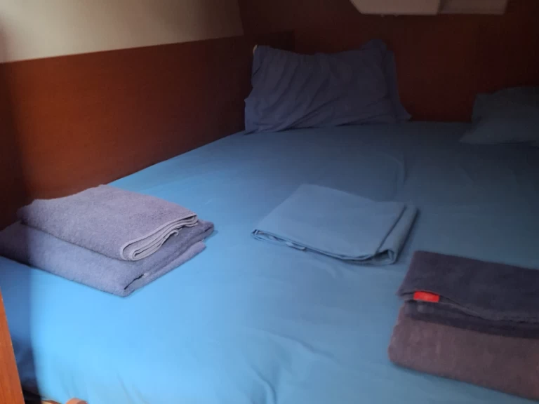 Pronajmout Plachetnice se skipperem či ne Bénéteau v Furnari