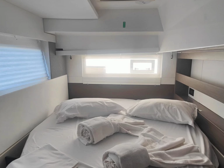 Katamarán k pronájmu v Procida za nejlepší cenu