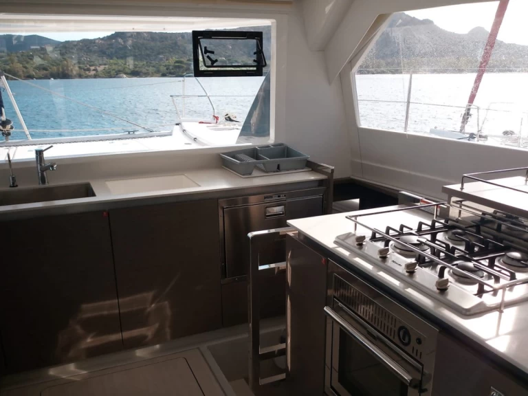 Pronájem lodi Cannigione lákavé ceny Leopard 50 - 5 + 1 cab