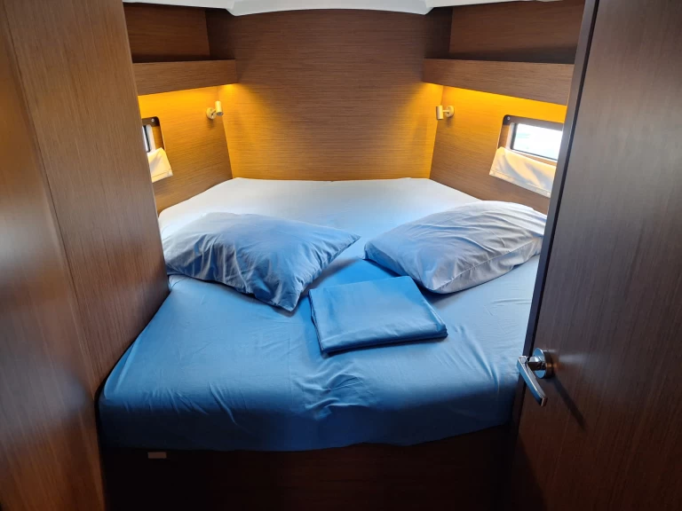 Pronájem Plachetnice v Procida -Bénéteau Oceanis 40.1