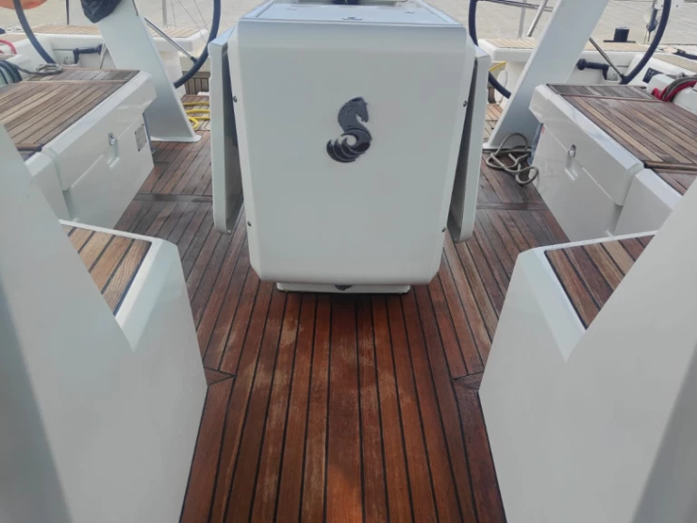 Bénéteau Oceanis 51.1 jednotlivci a charterové společnosti v Procida