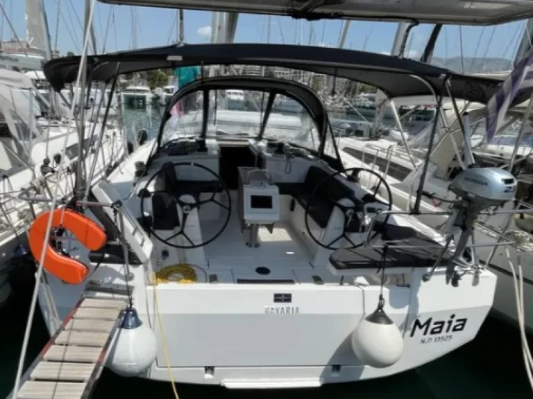 Pronájem lodi Bavaria Bavaria C42 v Alimos na Samboatu