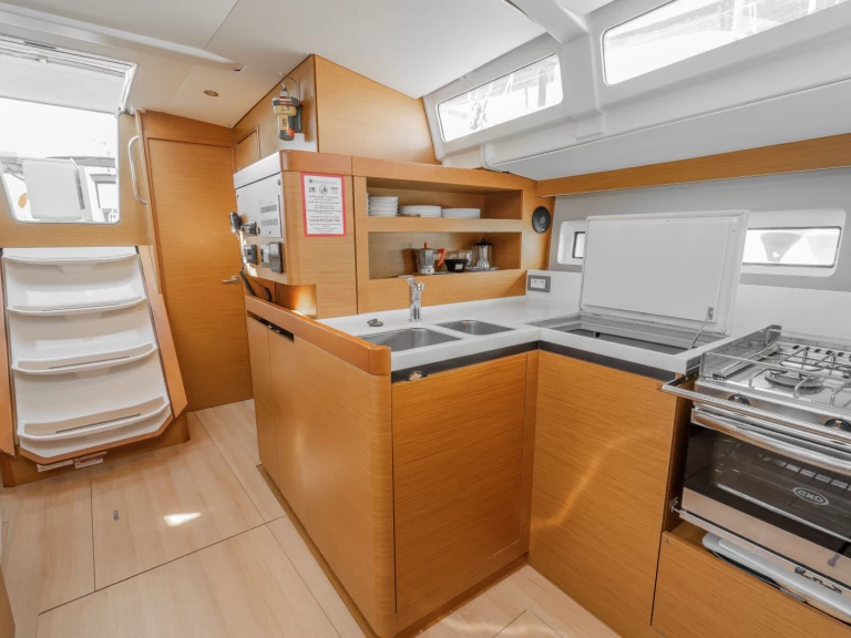 Pronájem lodi Jeanneau Sun Odyssey 490 v Benítses na Samboatu