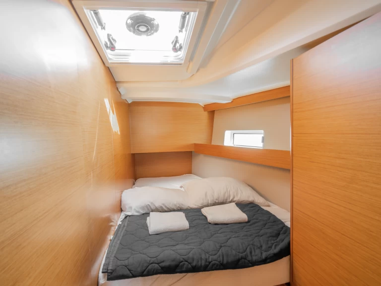 Pronájem Plachetnice v Nidri -Jeanneau Sun Odyssey 490