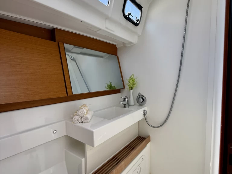 Pronájem jachty v Piso Livadi -Jeanneau Sun Odyssey 490 na Samboatu