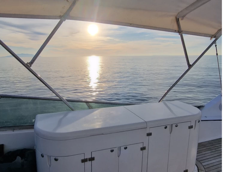 Pronajmout Jachta se skipperem či ne Maiora v San Vincenzo