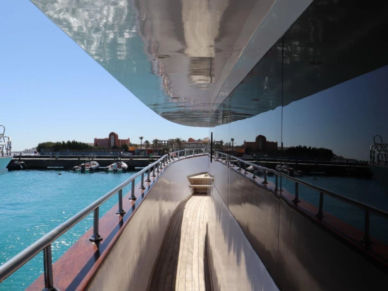 Pronájem jachty v Hurghada -Custom Made King na Samboatu