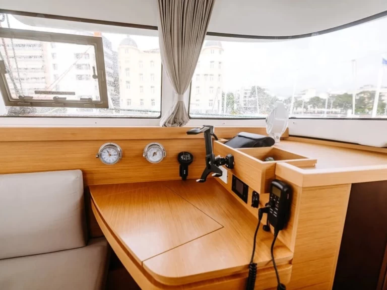 Katamarán k pronájmu v Fiskárdo za nejlepší cenu