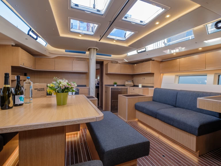 Pronajmout Plachetnice se skipperem či ne Bavaria v Lavrio