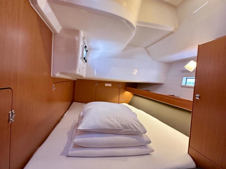 Pronajmout si Bavaria Cruiser 46 v Sukošan