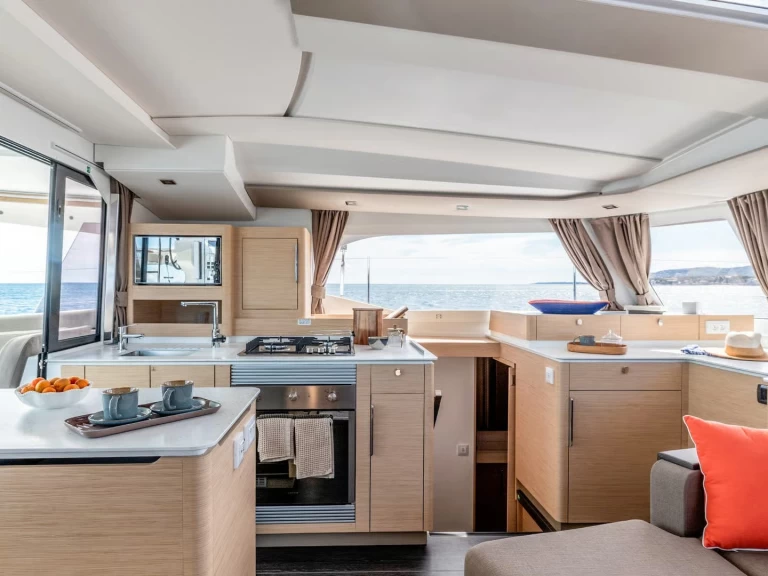 Pronájem lodi Fountaine Pajot Fountaine Pajot New 44 v Taranto na Samboatu