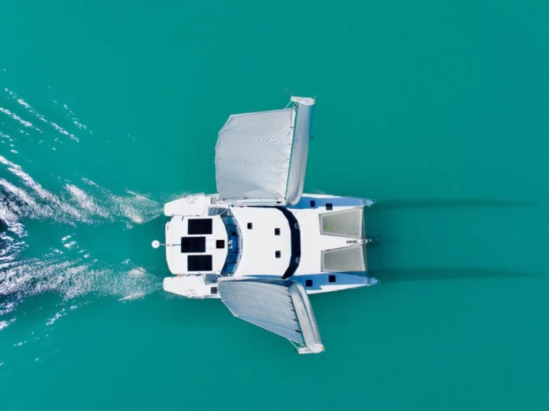  Kelsall 54 jednotlivci a charterové společnosti v Paihia