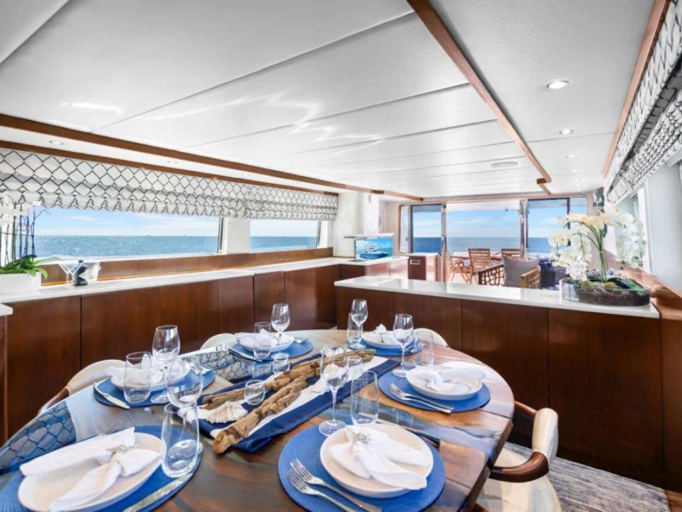 Maiora AZURE  jednotlivci a charterové společnosti v Nassau