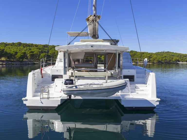 Pronájem Katamarán Bali s licencí