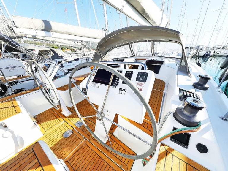 Pronajmout si Hanse Hanse 455 v Kaštela