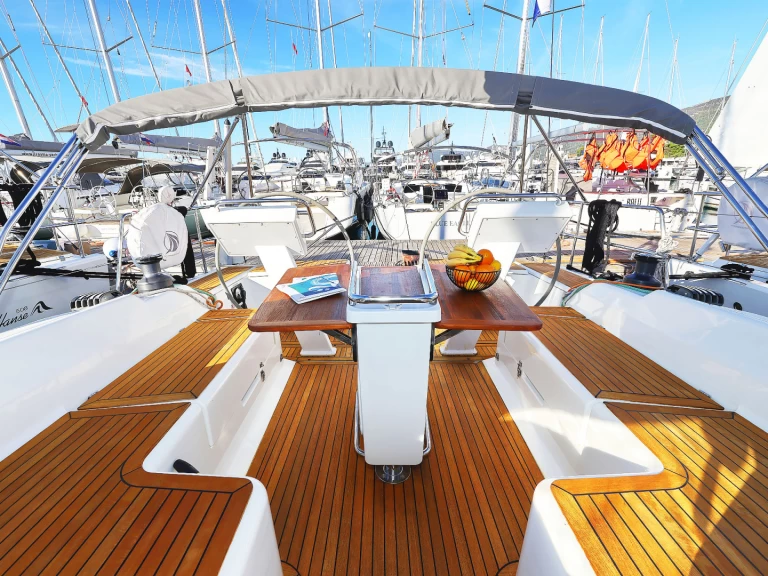 Pronájem lodi Kaštela lákavé ceny Hanse 455