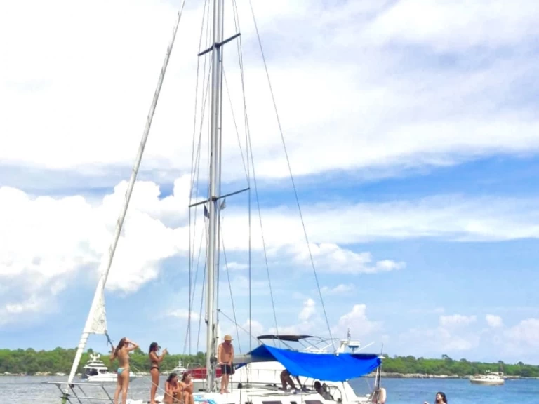 Pronájem lodi Antibes lákavé ceny Sun Charm 39