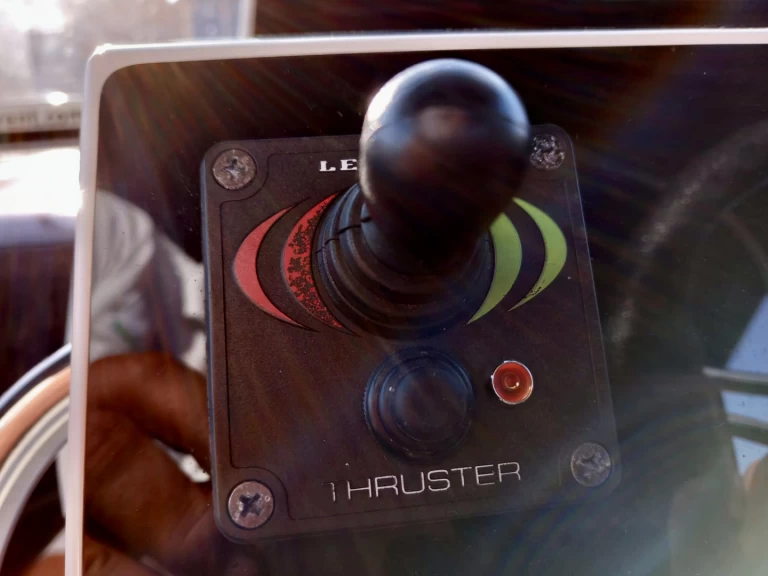 Pronajmout si Atlantic ATLANTIC 750 SUN CRUISER v Tribunj