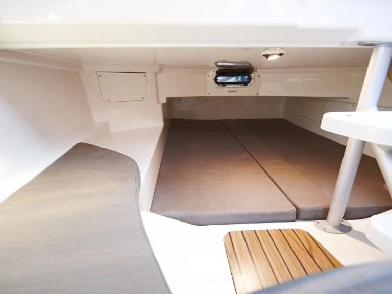 Pronajmout si Quicksilver Activ 805 Cruiser v Tribunj