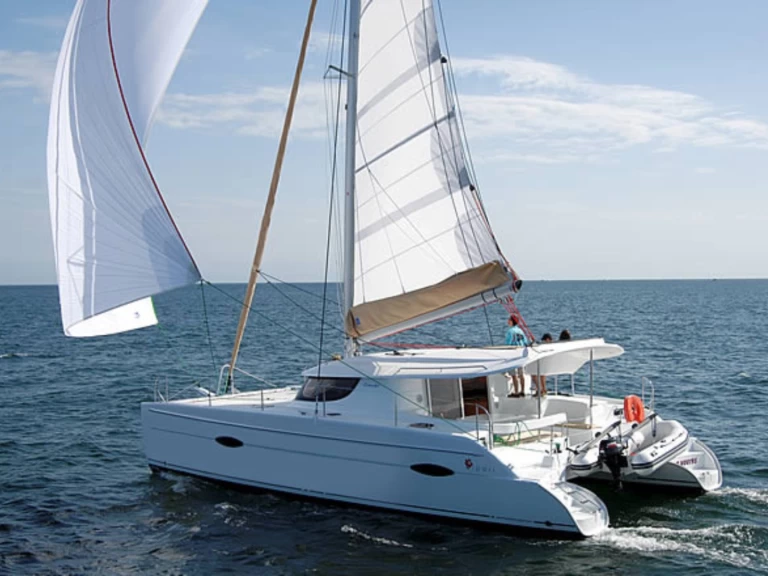 Fountaine Pajot Lipari 41 jednotlivci a charterové společnosti v Canet-en-Roussillon