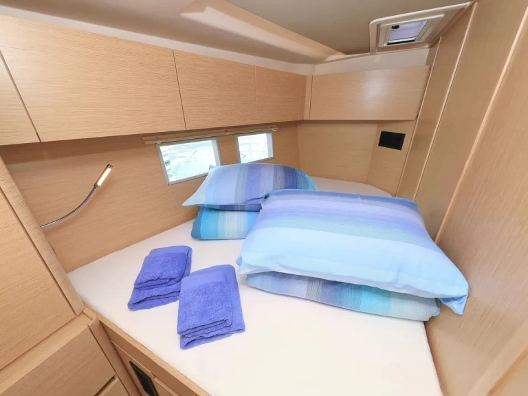 Plachetnice k pronájmu v Salerno za nejlepší cenu