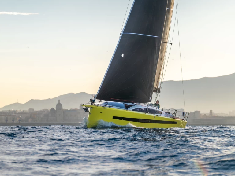 Pronájem lodi La Trinité-sur-Mer lákavé ceny RM 1080