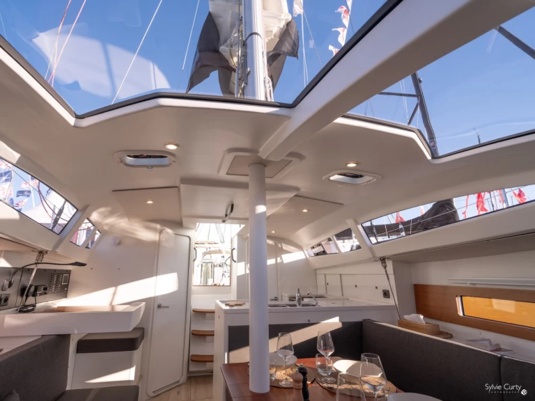 Pronajmout Plachetnice se skipperem či ne RM v La Trinité-sur-Mer