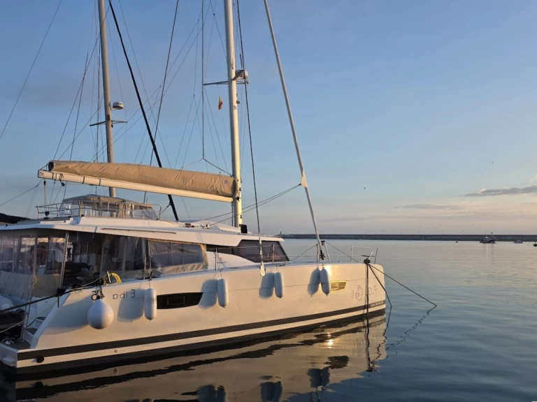 Pronajmout Katamarán se skipperem či ne Fountaine Pajot v Rhodos