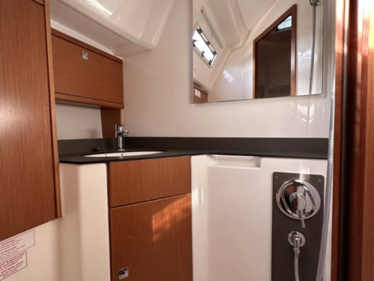 Pronajmout si Bavaria Cruiser 46 v Lefkáda