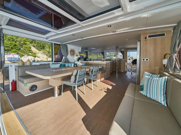 Katamarán k pronájmu v Golfo Aranci za nejlepší cenu