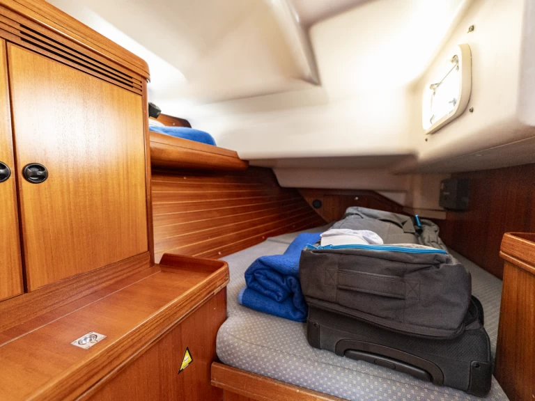 Pronajmout Plachetnice se skipperem či ne Elan v Split