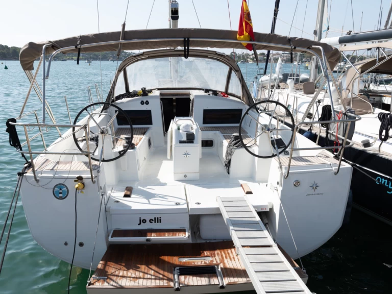 Pronájem lodi Palma de Mallorca lákavé ceny Sun Odyssey 440