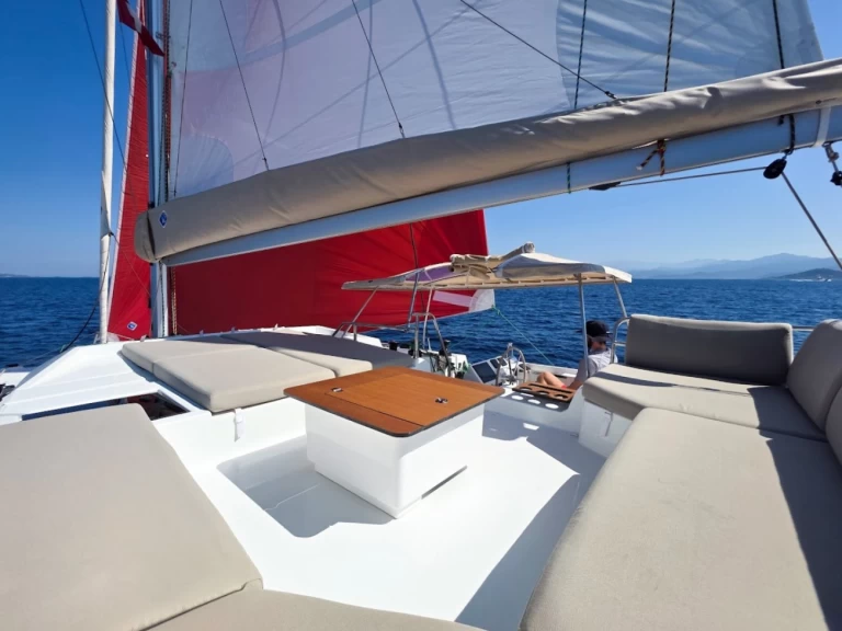 Fountaine Pajot Elba 45 jednotlivci a charterové společnosti v Rhodos
