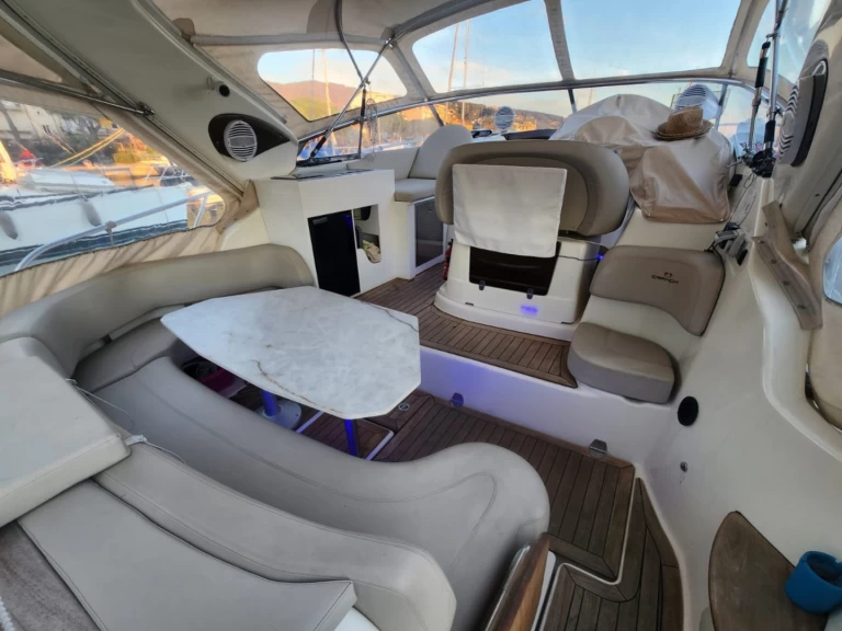 Pronajmout Motorová loď se skipperem či ne Cranchi v Portofino