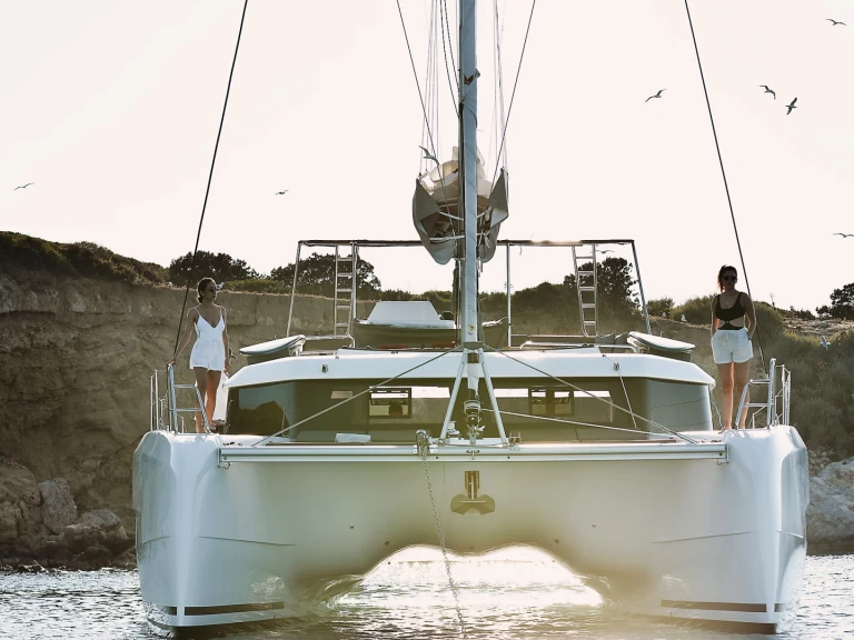 Pronajmout si Dufour Dufour Catamarans 48 Sail v Salerno