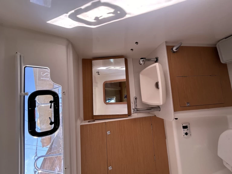 Pronajmout si Dufour Dufour 460 Grand Large v Gouvia