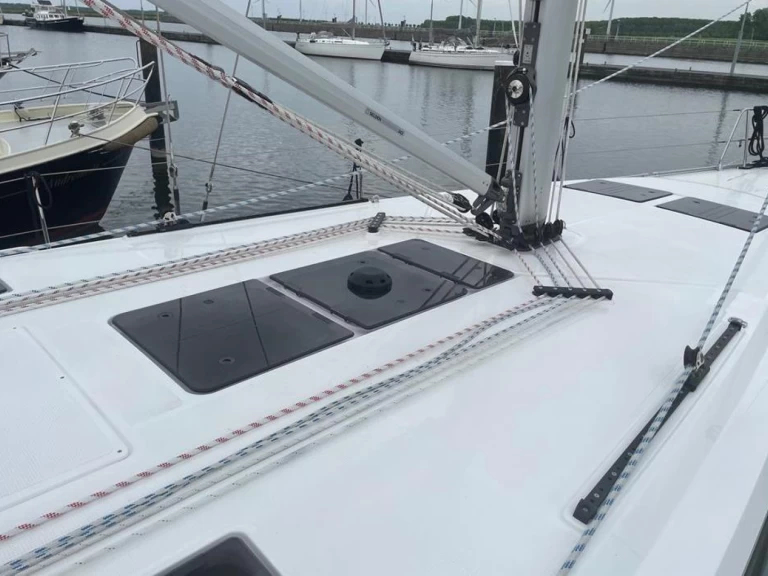 Pronájem lodi Lefkáda lákavé ceny Cruiser 46