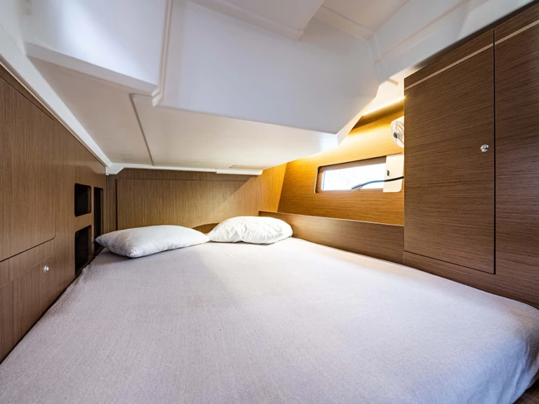 Pronájem lodi Lavrio lákavé ceny Oceanis 46.1