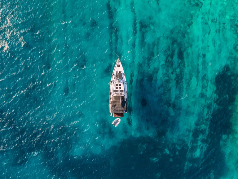 Pronájem jachty v Lavrio -Bavaria Bavaria C57 na Samboatu