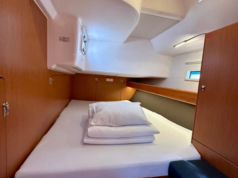 Pronajmout si Bavaria Cruiser 46 v Sukošan