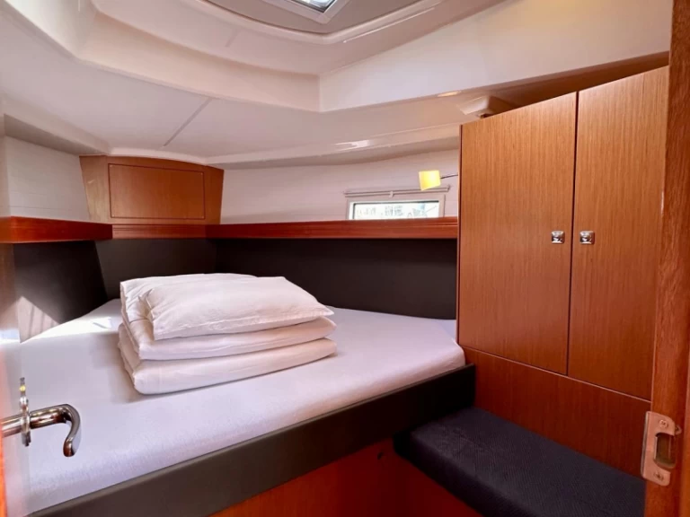 Bavaria Cruiser 37 jednotlivci a charterové společnosti v Sukošan