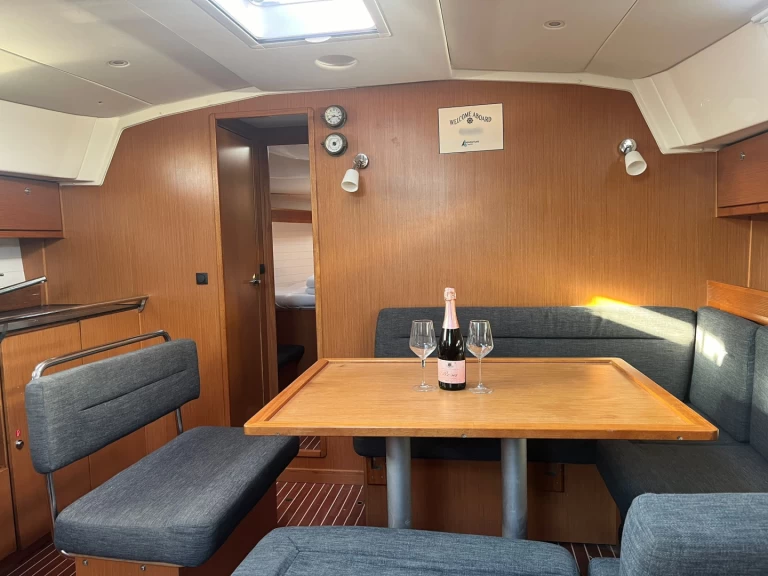 Bavaria Cruiser 45 jednotlivci a charterové společnosti v Sukošan