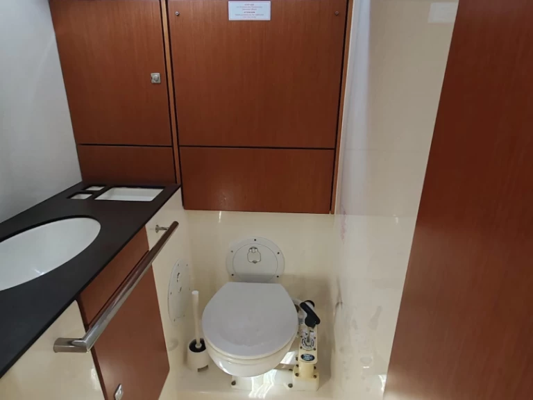 Bavaria Cruiser 46 jednotlivci a charterové společnosti v Drage