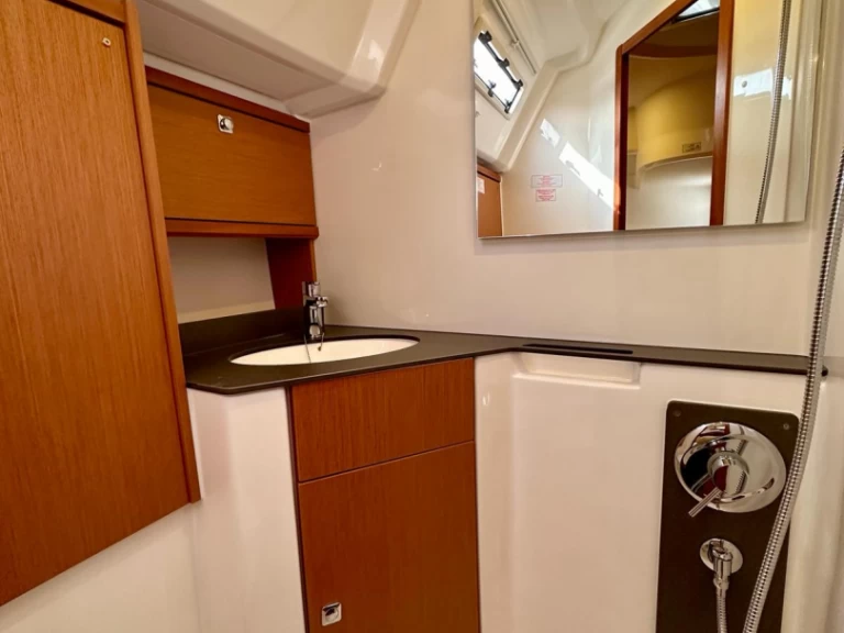 Pronajmout si Bavaria Cruiser 46 v Sukošan