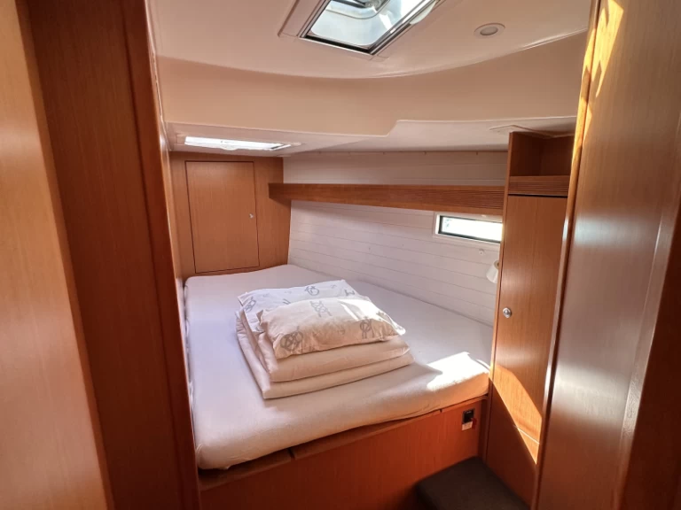 Pronájem lodi Bavaria Cruiser 45 v Sukošan na Samboatu