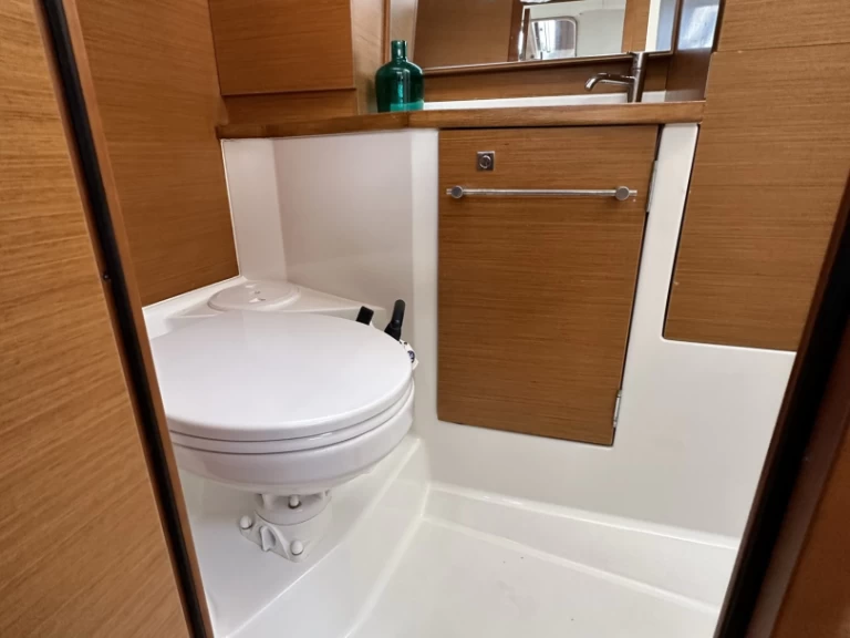 Plachetnice k pronájmu v Drage za nejlepší cenu